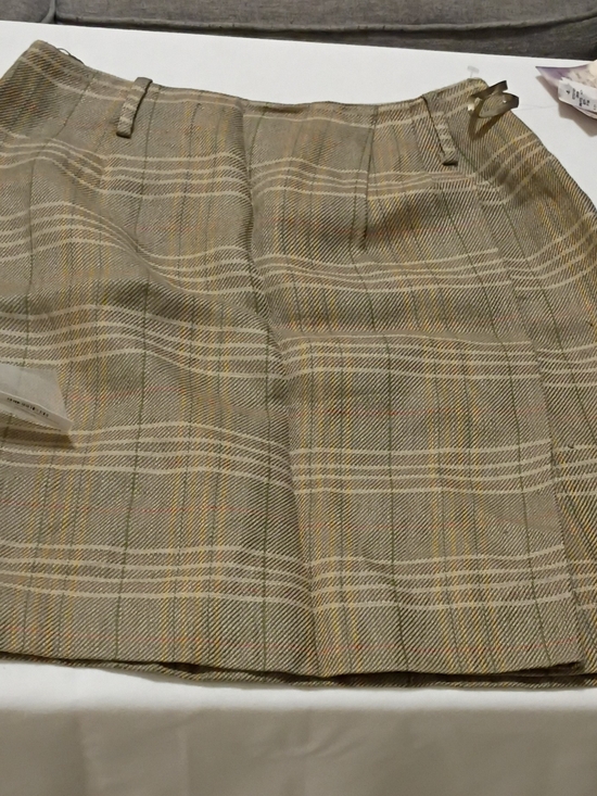 Jones New York Dresses & Skirts - Jones New York Plaid Mini Skirt in Beige and Mustard Accents